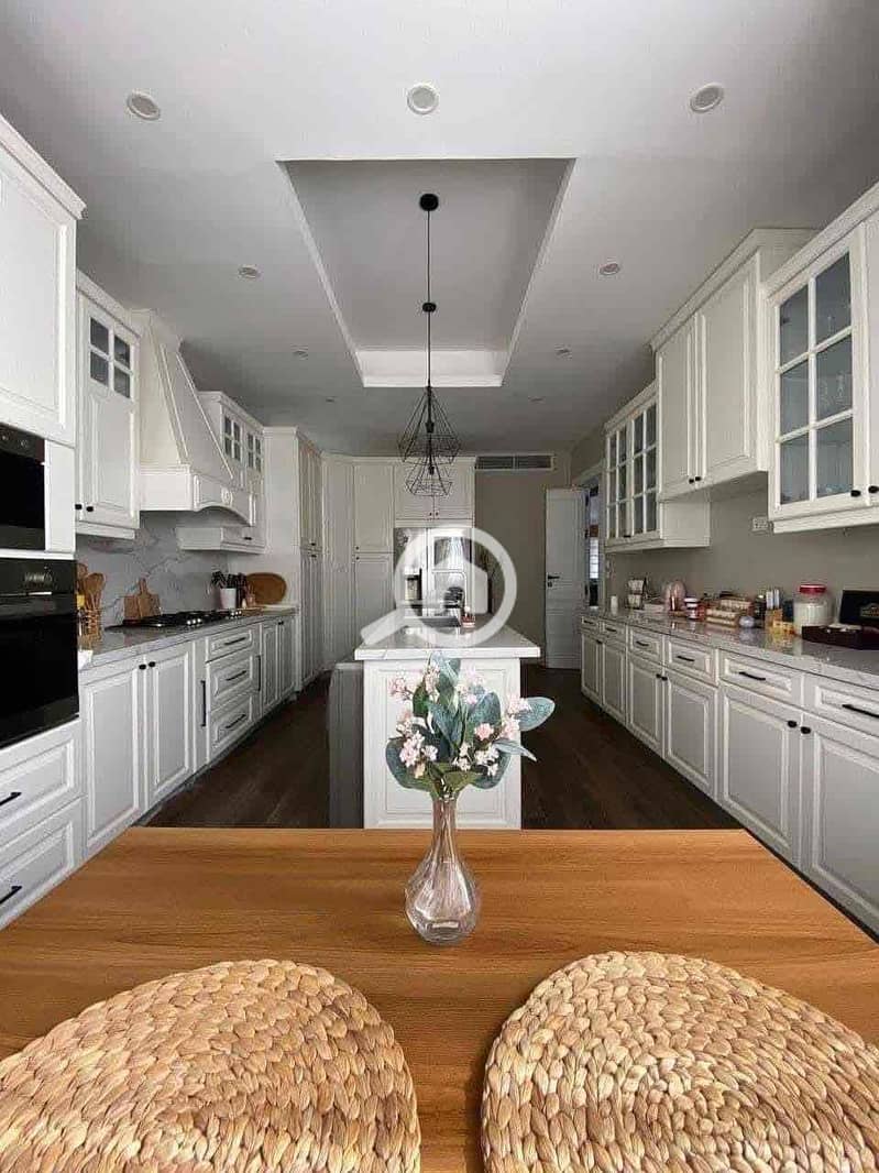 6 d9c9a540-4558-464a-8fb2-df1d74ab6202. jpg