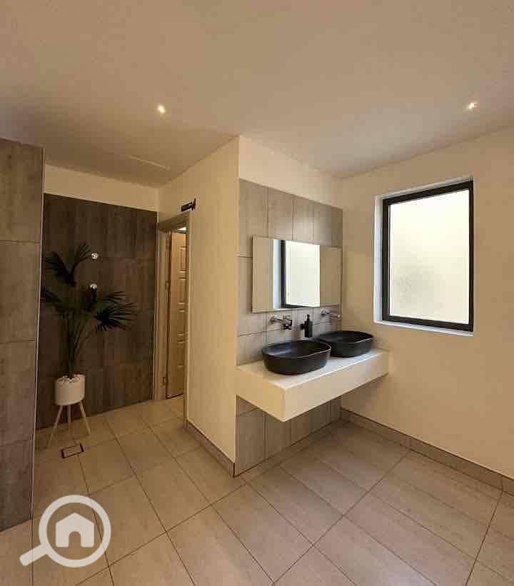 8 b286fe01-9748-4034-acfd-00ddc1ba27db. jpg
