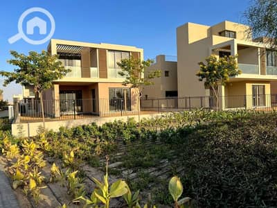 فیلا 3 غرف نوم للبيع في هليوبوليس الجديدة، القاهرة - IMG-20250725-WA0088. jpg