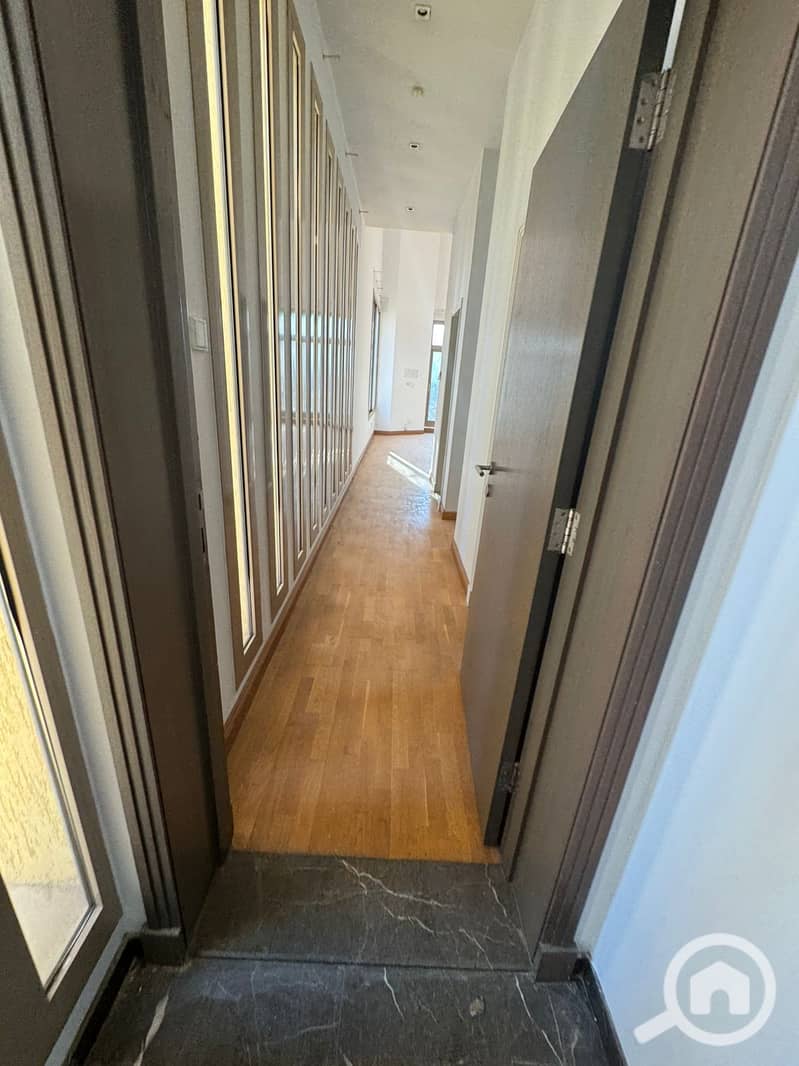 10 WhatsApp Image 2025-09-22 at 2.35. 57 PM (1). jpeg