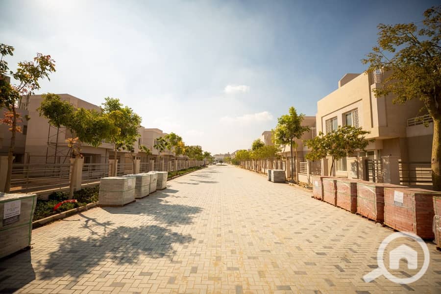 5 b07d14a0-7200-4990-963c-2c99535bd277. jpg