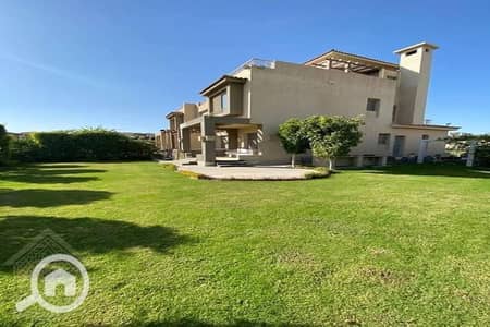 5 Bedroom Villa for Sale in 6th of October, Giza - Background (5). png