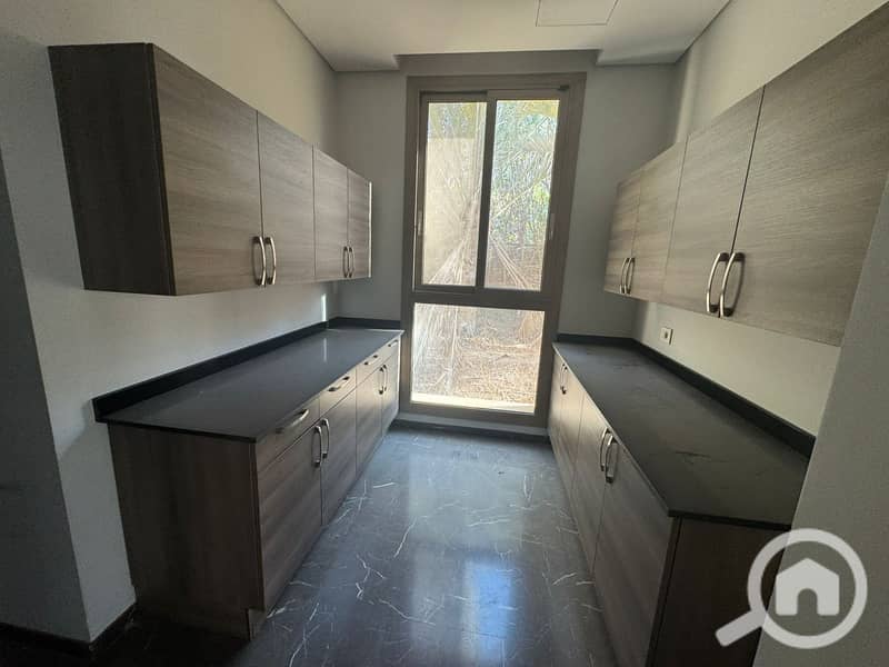 8 cbaffdf8-ab88-45e3-acc5-4ee920dcb2c1. jpeg