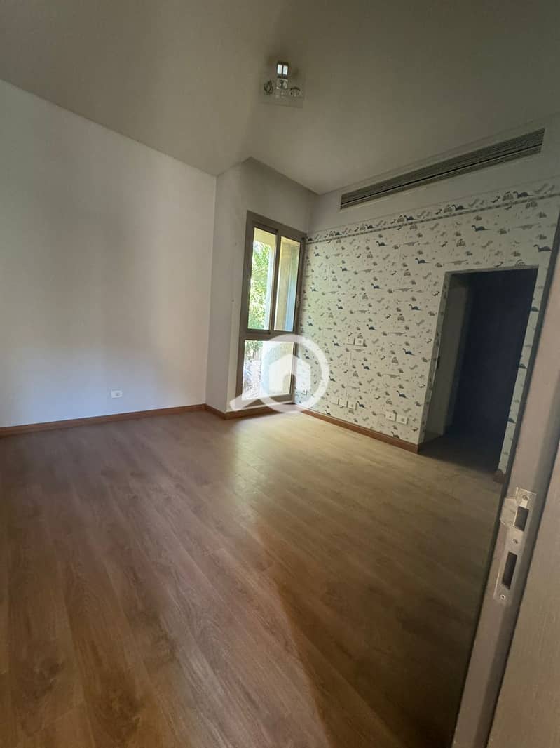 9 ce7bd51d-1858-4b17-8c37-21a8c86e46ef. jpeg