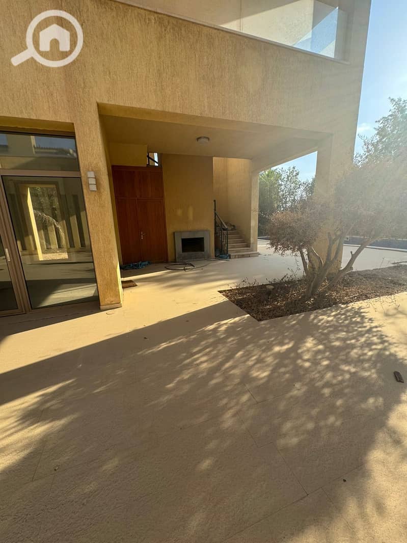 11 b4d18a4a-1c0e-4aa1-944b-419e94d3dc54. jpeg