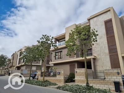3 Bedroom Duplex for Sale in 6th of October, Giza - 477808399_2081804575573904_1443731548611873620_n. jpg
