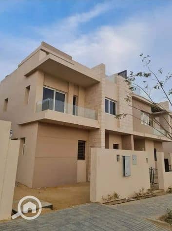 6 Bedroom Townhouse for Sale in 6th of October, Giza - Screenshot 2025-07-15 184805. png