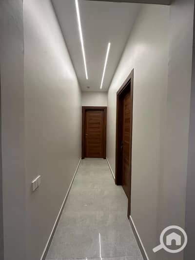 4 Bedroom Flat for Sale in Sheikh Zayed, Giza - 426679609_1080751383009020_7100698363637041123_n. jpg 4 Bedroom Flat for Sale in Sheikh Zayed, Giza - 426679609_1080751383009020_7100698363637041123_n. jpg