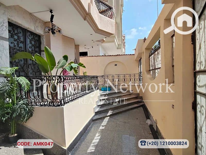 2 AMK047 (8). png