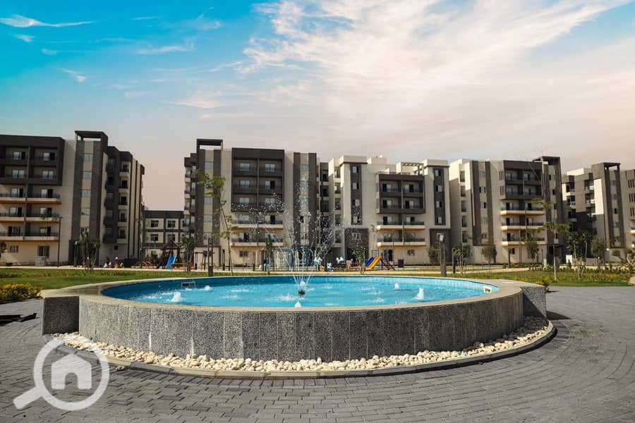 2 2c51f1aa-13d8-460d-a4cf-3f704ae3eec6. jpg