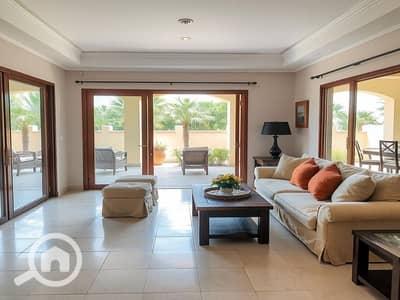 شاليه 2 غرفة نوم للبيع في العين السخنة، السويس - Professional real estate photo of a cozy and in. . . . png