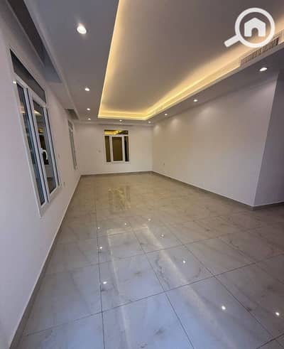 3 Bedroom Flat for Sale in Azarita, Alexandria - d0dd5810-b3a8-4ef0-ad51-1754357ad832. jpeg