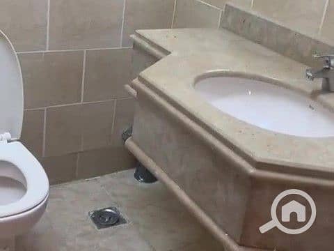 9 WhatsApp Video 2025-10-01 at 01.38. 26_b6f66a05 - frame at 1m15s. jpg