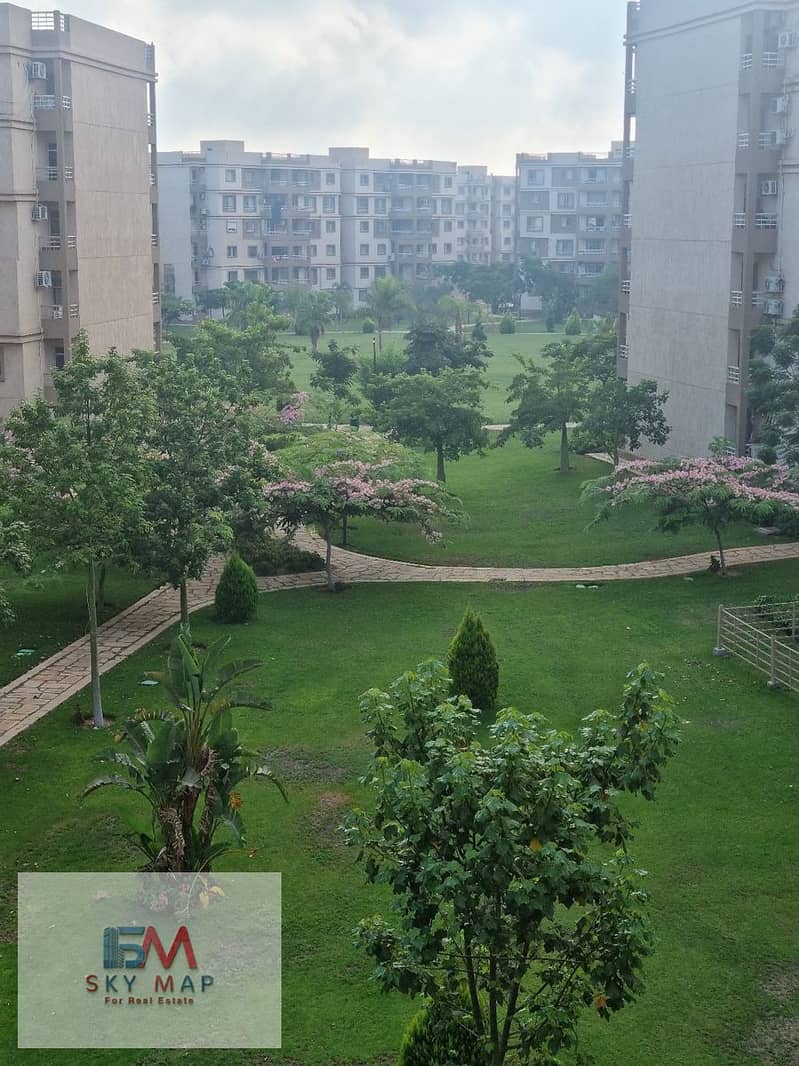 2 fca804bb-a666-4133-98ff-bf53d98b2c70. jpg