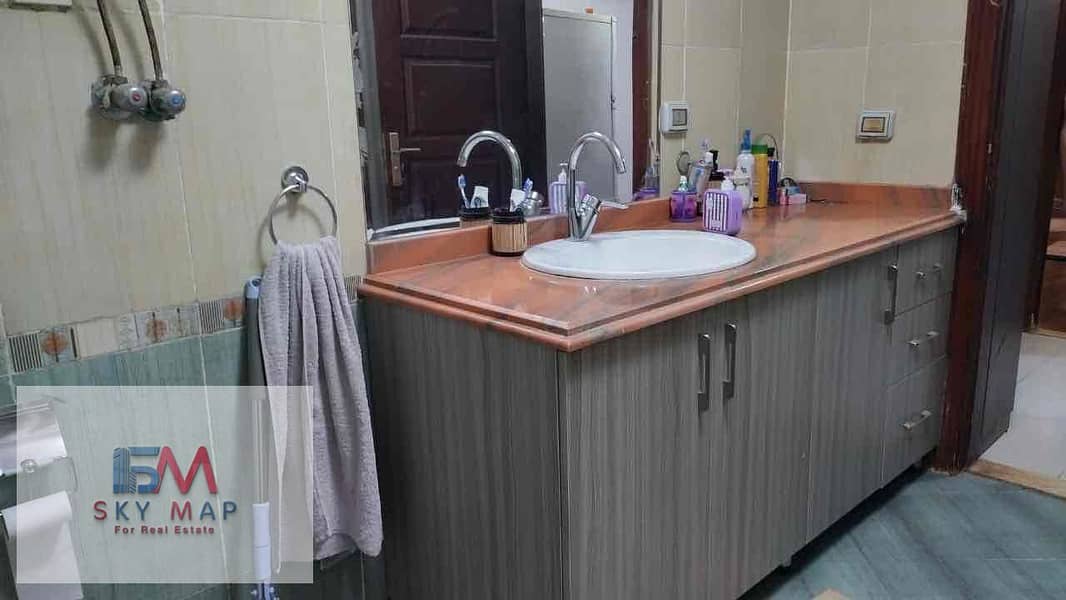 6 4c136c85-2a9e-4040-9c1e-aff1a4238895. jpg