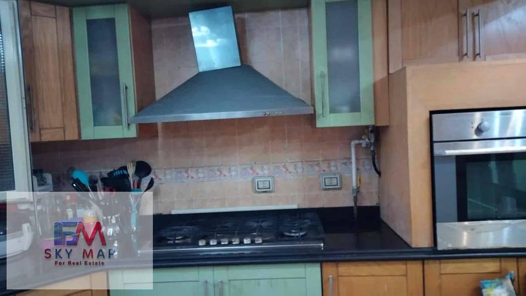 10 998b6e1f-486d-49c3-8700-5524631dd605. jpg