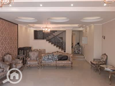 5 Bedroom Duplex for Rent in New Cairo, Cairo - WhatsApp Image 2025-09-30 at 11.56. 42. jpeg
