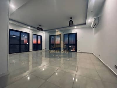 شقة 3 غرف نوم للايجار في الشيخ زايد، الجيزة - IMG-20250929-WA0008(2). jpg