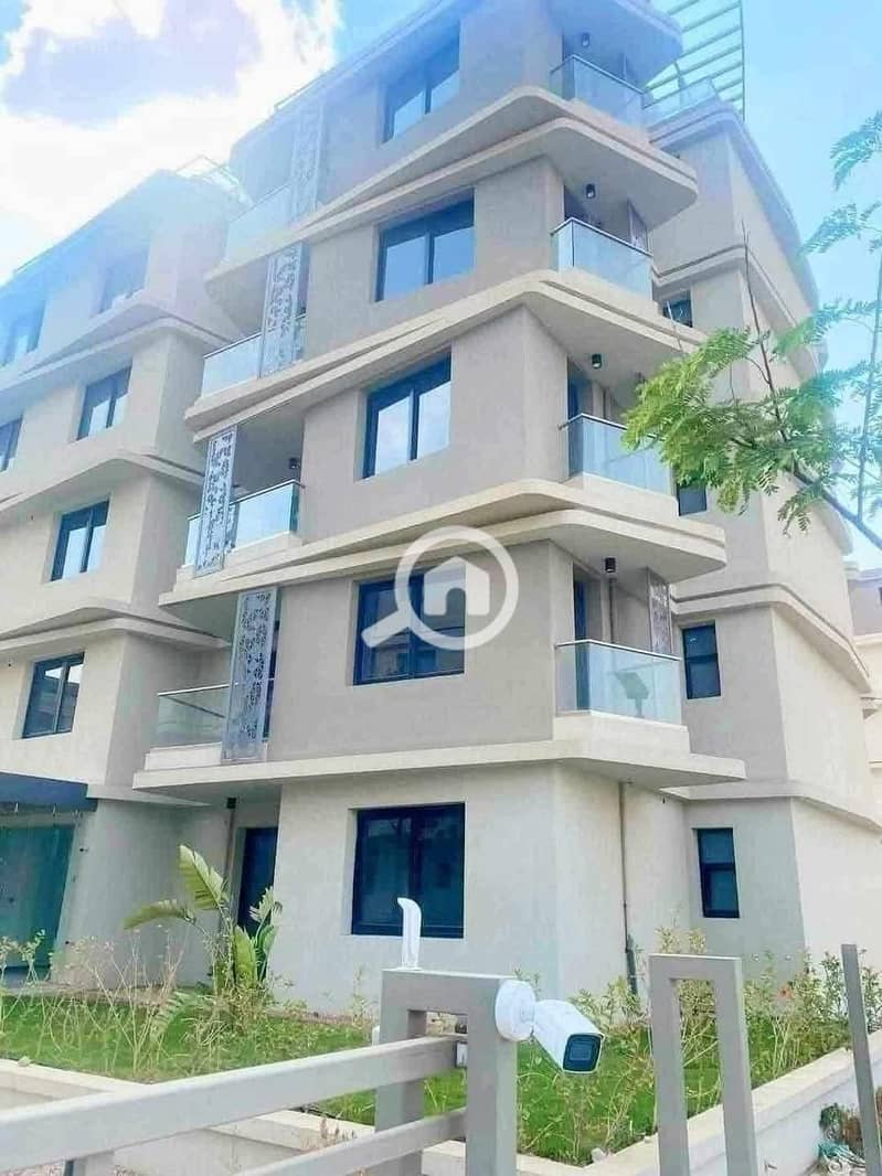 2 31de8e29-b77d-45ce-b709-ab391c9b9368. jpg