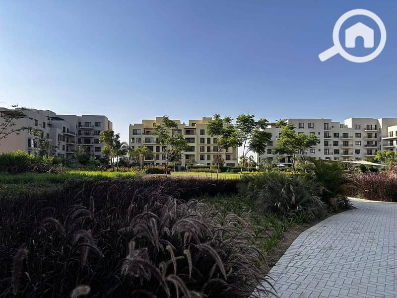 4 0b860ef7-8bc4-4777-be0d-cc4aa5a85772. jpg