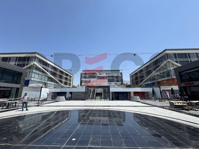 photo_5996969196984060612_y. jpg photo_5996969196984060612_y. jpg