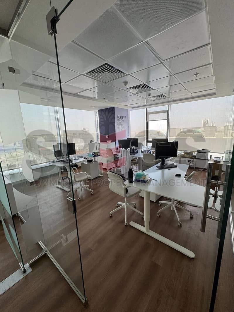 2 photo_5996969196984060617_y. jpg