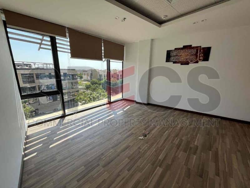 3 725517f1-8105-4b49-ac76-76bd68d6358d. jpg