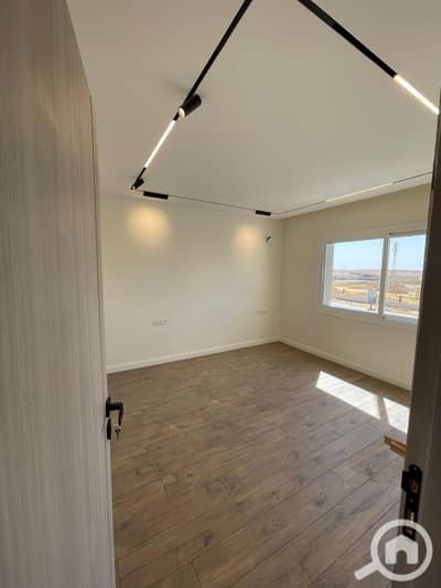 2 Bedroom Apartment for Sale in New Cairo, Cairo - هايد بارك مازن6 2 . jpg