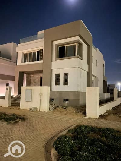 فیلا 4 غرف نوم للبيع في القاهرة الجديدة، القاهرة - IMG-20250930-WA0037. jpg