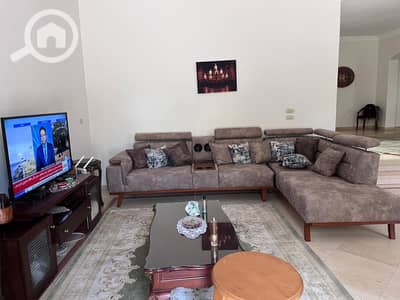 فیلا 4 غرف نوم للايجار في الشيخ زايد، الجيزة - b6459f33-f402-48c9-8c4a-183f4c619128. jpeg