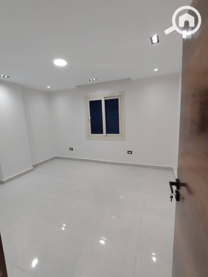 7 WhatsApp Image 2025-09-23 at 11.43. 14 PM. jpeg