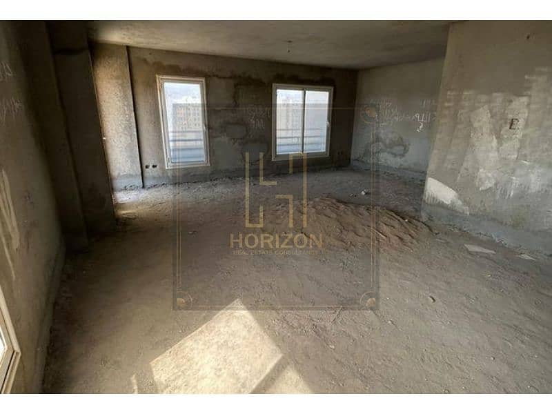 8 7768420-f41eeo. jpg