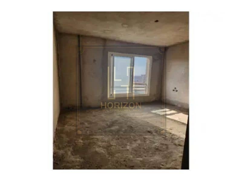 10 8002405-25e8fo. jpg