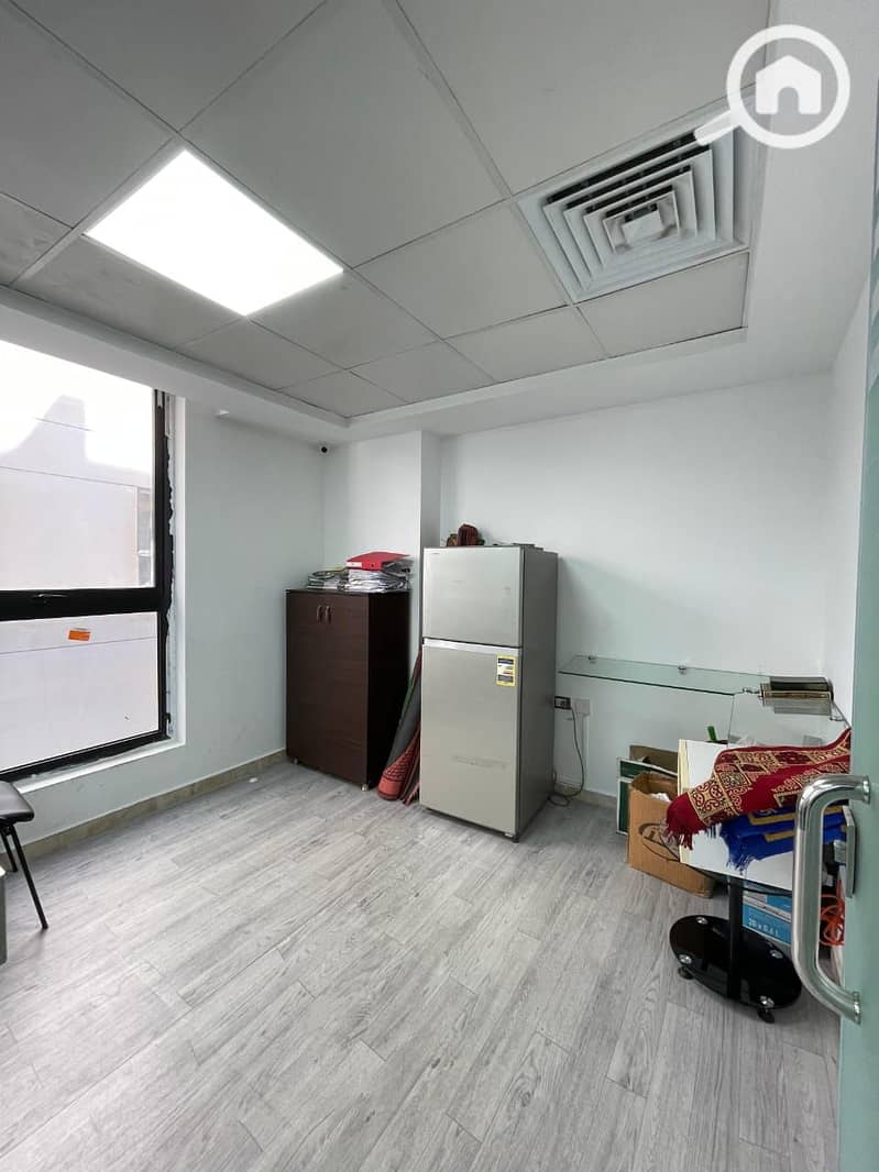 11 WhatsApp Image 2025-09-14 at 6.49. 36 PM. jpeg