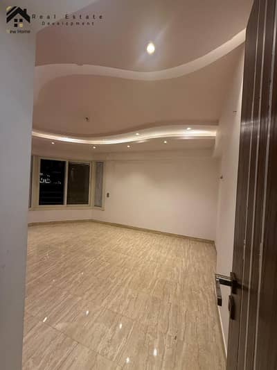3 Bedroom Flat for Sale in Zahraa Al Maadi, Cairo - IMG-20250826-WA0049. jpg