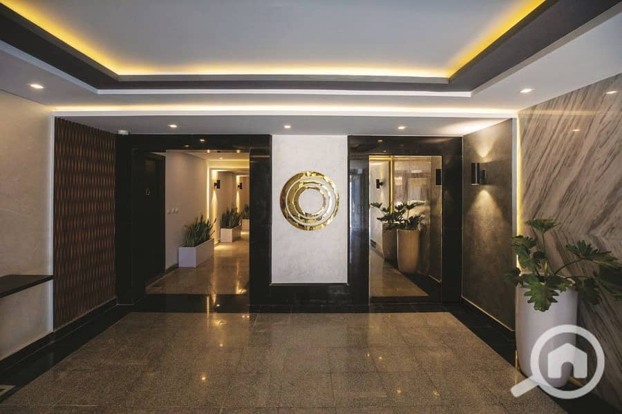 6 Entrance-Medium. jpg