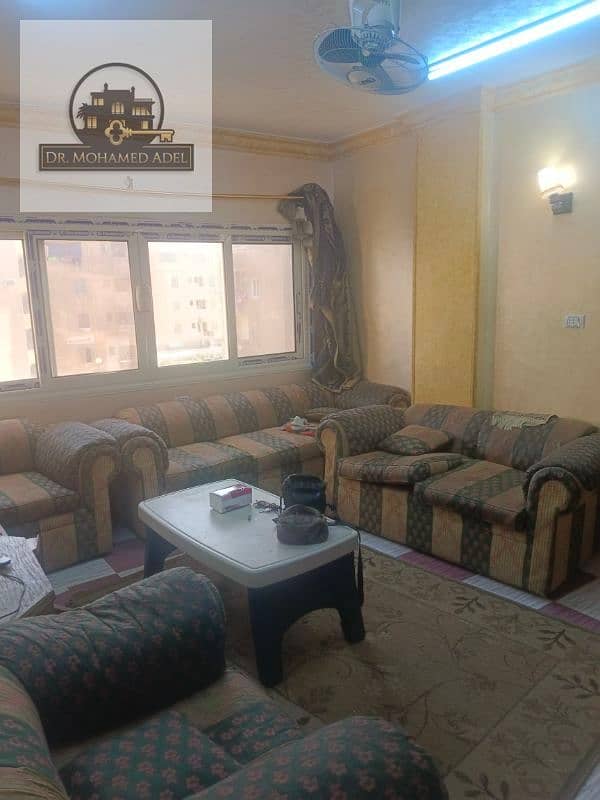 شقه للبيع الحي 11 بمدينه 6 اكتوبر علي محور التحرير فيو مفتوح موقع مميز