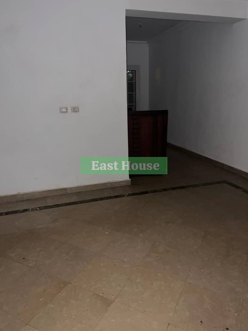 10 c19490ca-204a-4e7f-8e8d-fc8a6cae9635. jpg