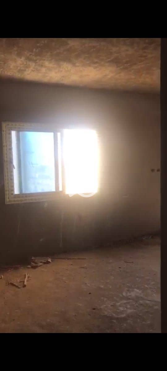 2 WhatsApp Image 2025-10-02 at 01.00. 46_a30cf76b. jpg