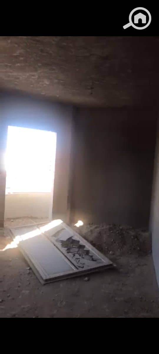 3 WhatsApp Image 2025-10-02 at 01.00. 45_66346858. jpg