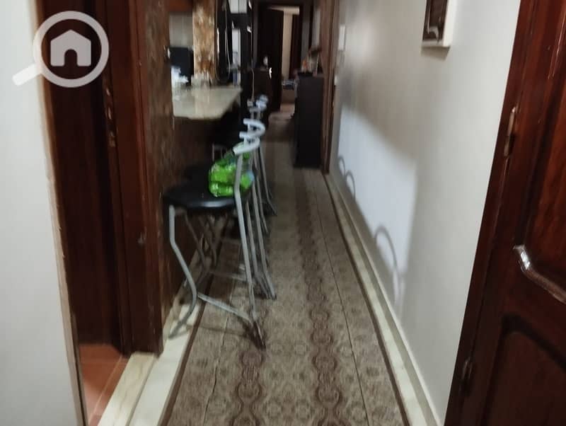 4 d0880595-57d8-4186-ba68-5c7f4d3db6ed. jpg