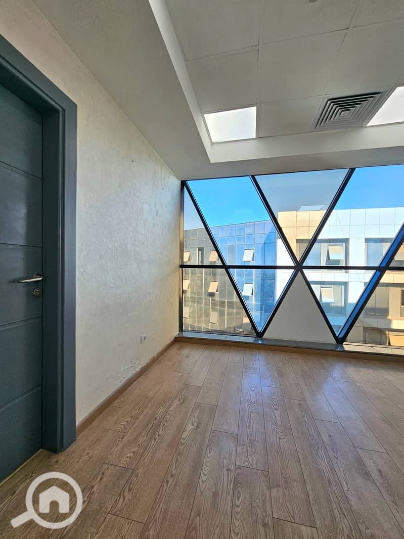 f7f52598-49f8-4df1-b01c-8a286e722298. jpeg f7f52598-49f8-4df1-b01c-8a286e722298. jpeg