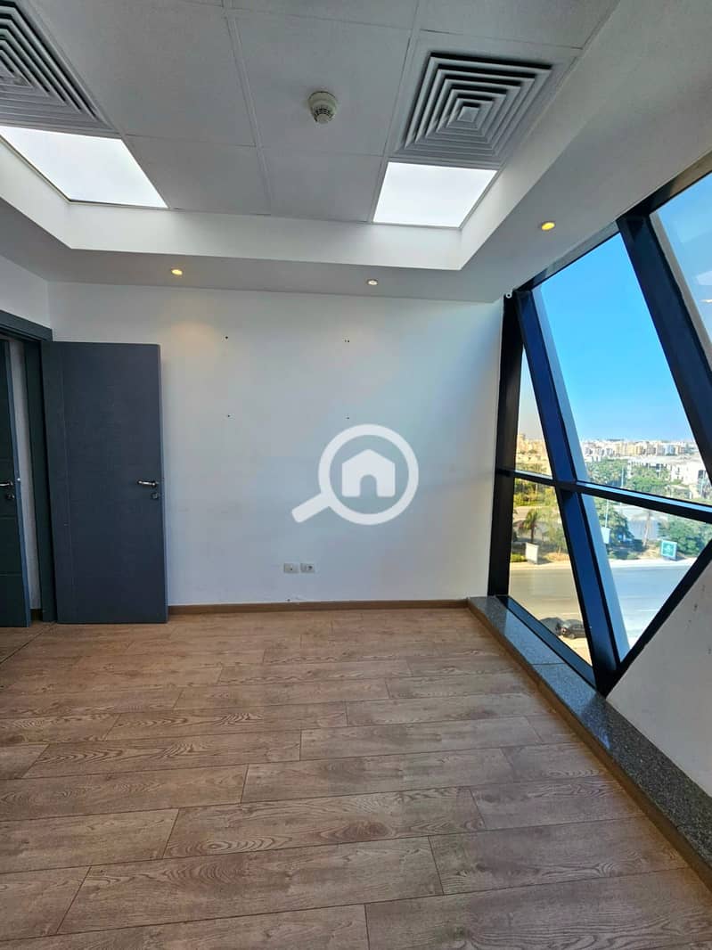 3 ab19ca6d-18a7-4451-9a01-5be236785514. jpeg