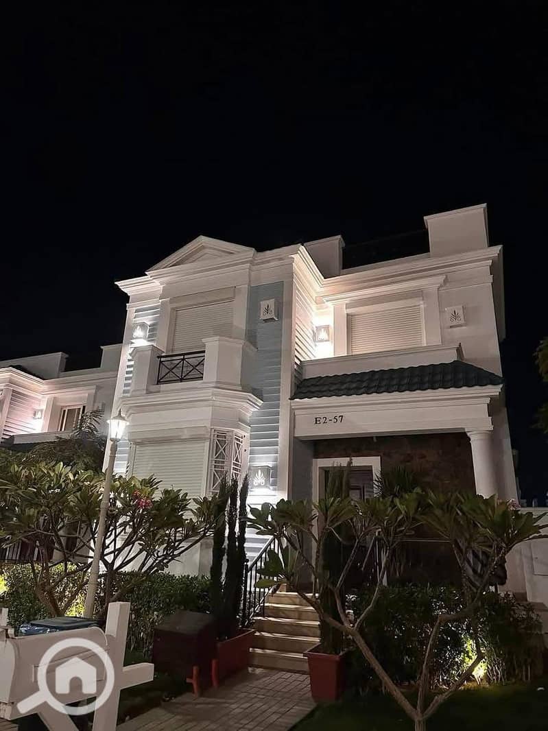 5 efc0ba62-96f7-4b1e-81a7-06d11e62d7f2. jpg