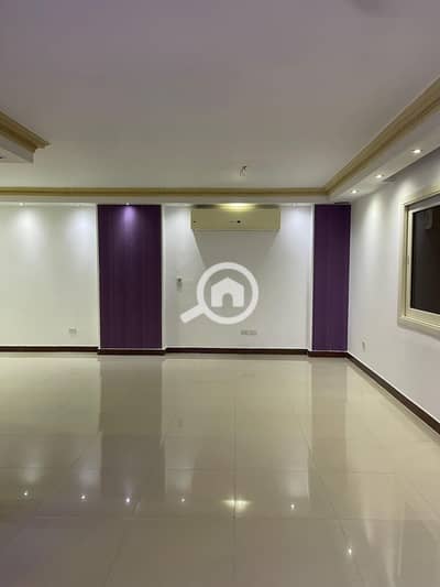 شقة 3 غرف نوم للايجار في القطامية، القاهرة - IMG-20250921-WA0107. jpg