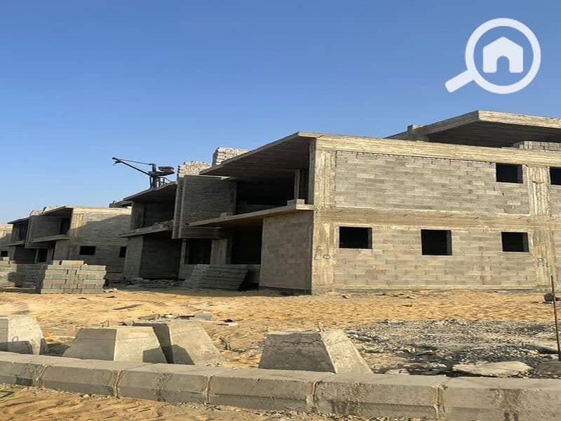 5 08fe9f79-3b1f-4a5b-9d29-d5c7a9099d7a. jpg