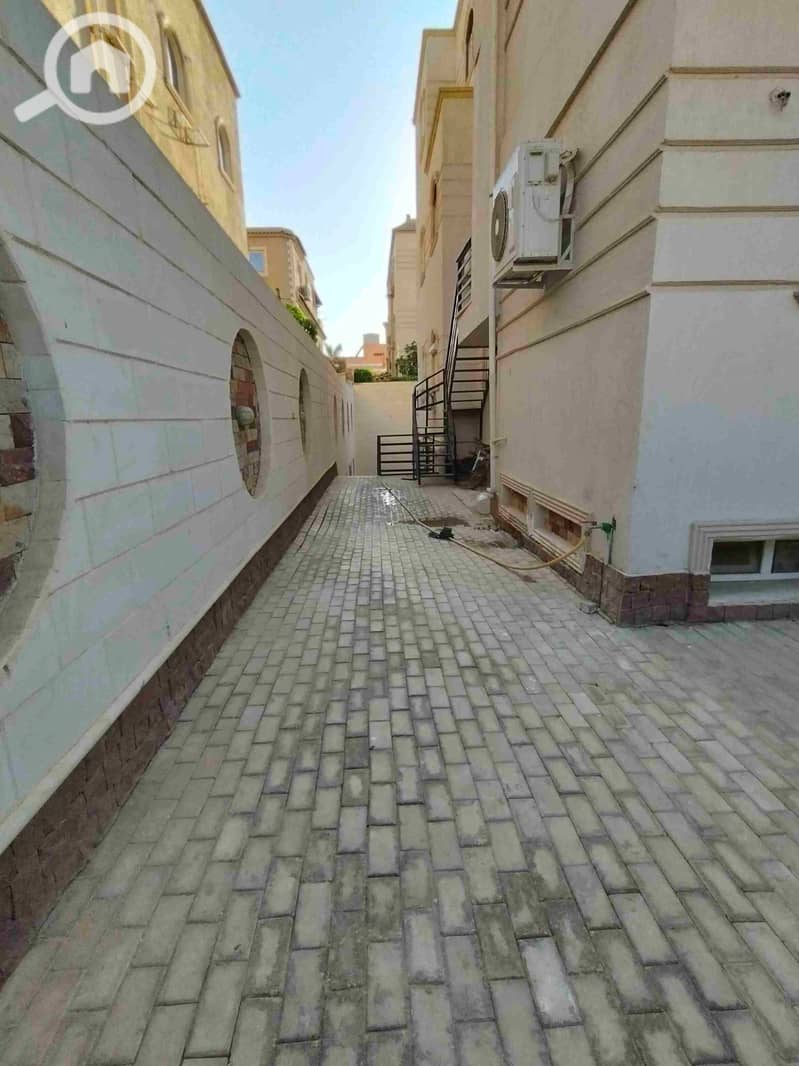 5 1000232150. jpg