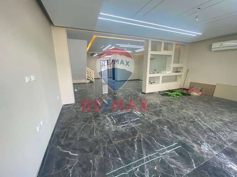 33 5330e35b-efed-4621-862d-114234d43cb5. jpg