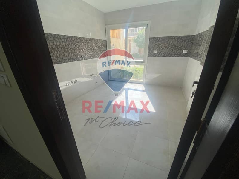 35 d1a162a3-b059-4c90-b221-cf2ae900367a. jpg