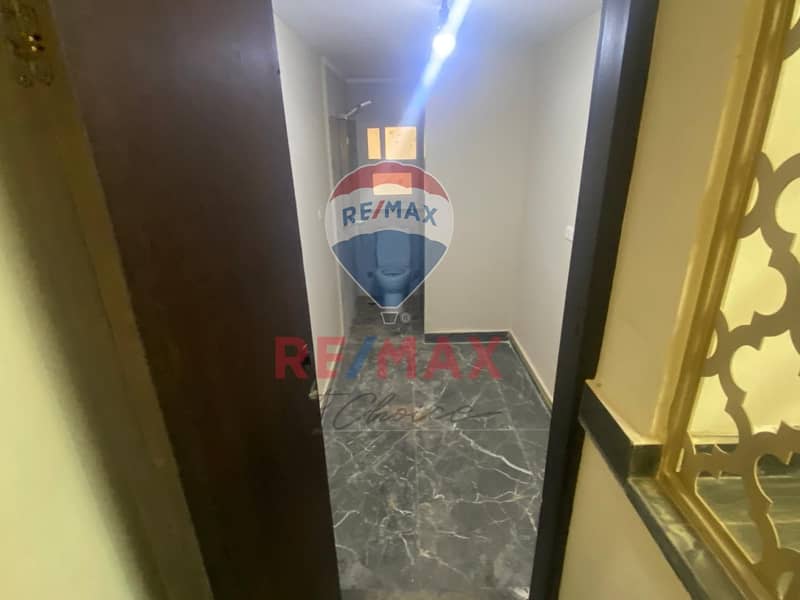 36 e75d7804-99de-4a35-b9a6-877a619db270. jpg